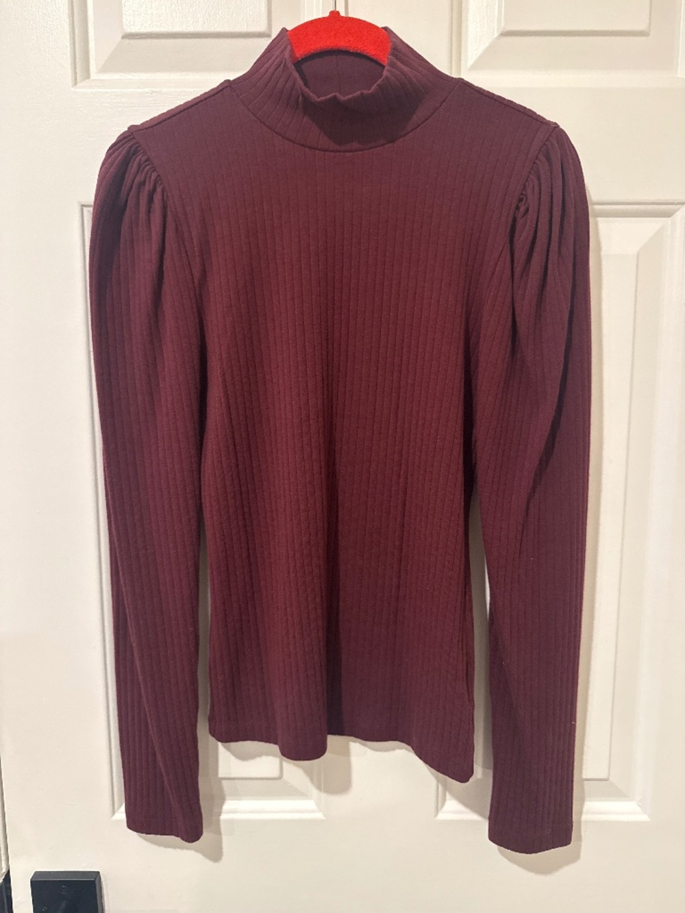 Gap Ribbed mock turtleneck with puff shoulder-Small.